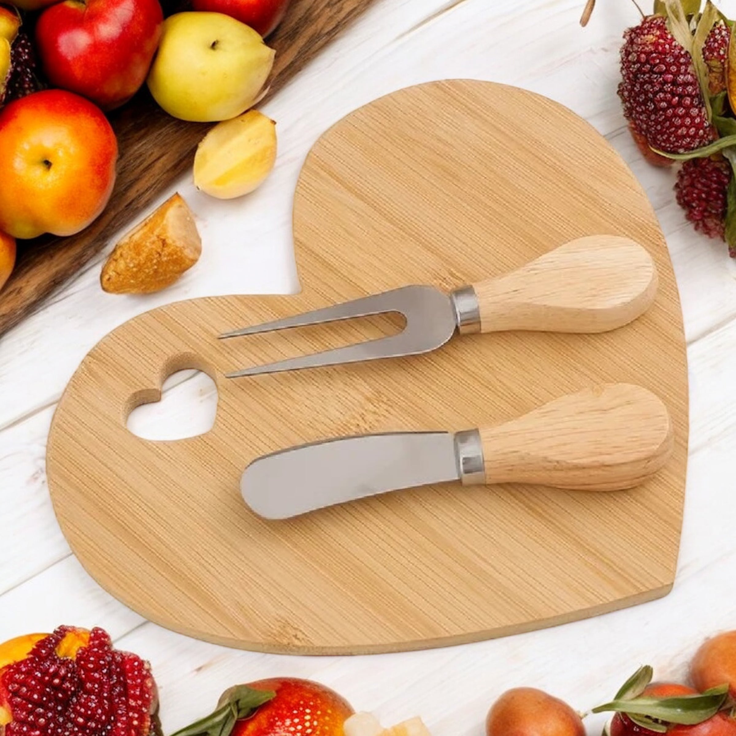 Mini Tagliere a Cuore in Legno con Coltello – Set Formaggi Elegante, Idea Regalo San Valentino